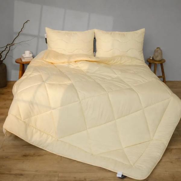 Набір антиалергенний BamBoo Всесезонний №1686 ECO LIGHT CREM (ковдра + подушки 50х70 середні) - ТМ MIRSON (Україна)