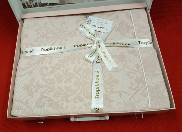Покрывало 230х240 с наволочками 50х70 STYLE ROSE - TM TROPIK HOME (02003350)